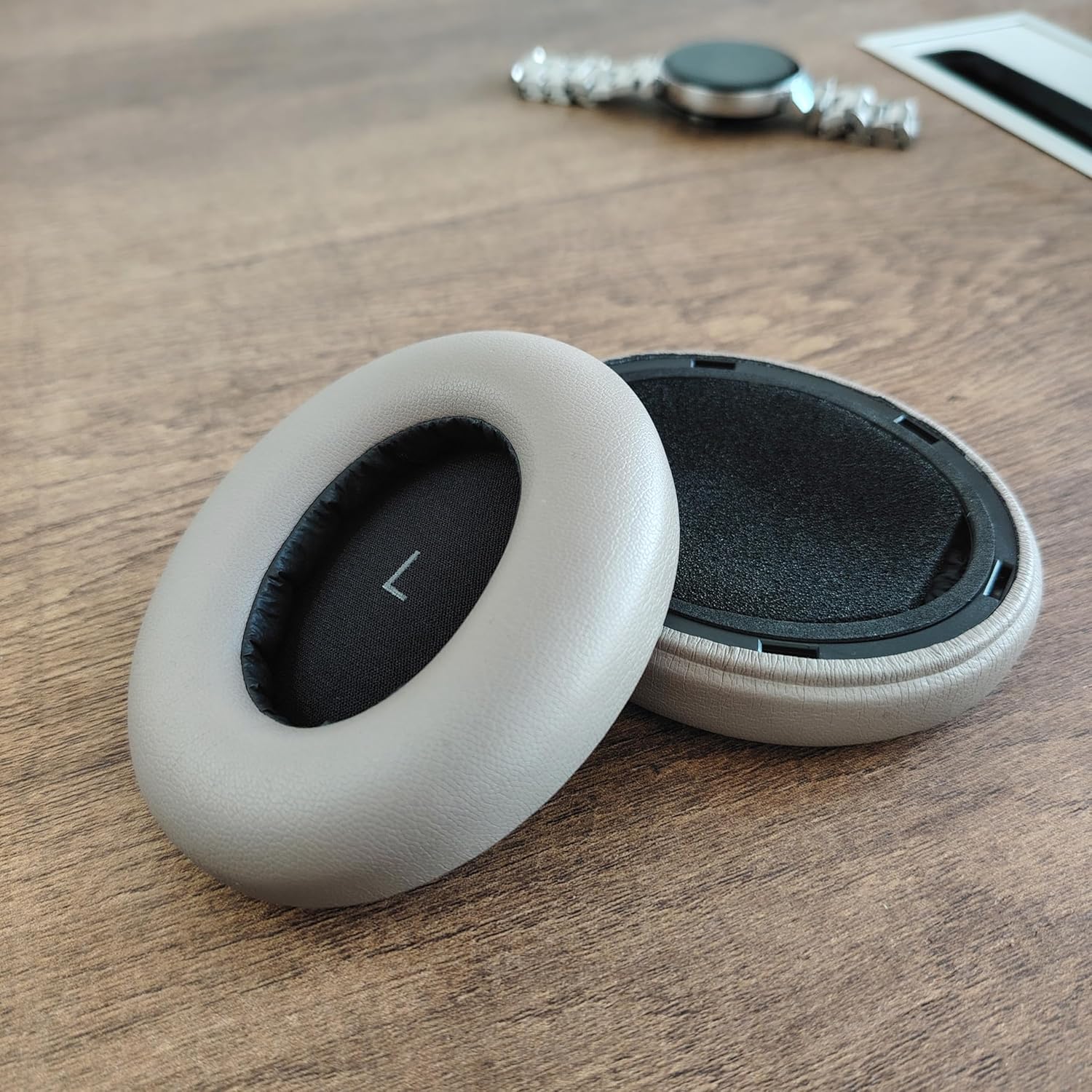 ソフトプロイヤーパッドクッションハンドバンドカバー交換用ゼン - Sennheiser Headphone Momentum 4 のレビューと価格